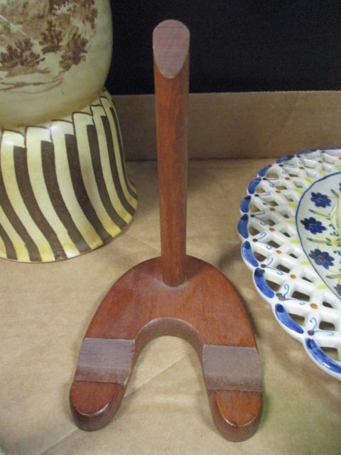 Rabbit Rare Thermometer, Ceramic Creamer, Oval Plate, etc. - 6