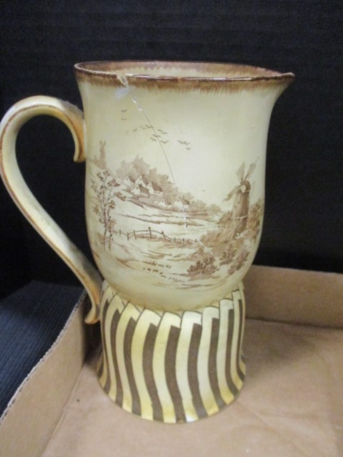 Rabbit Rare Thermometer, Ceramic Creamer, Oval Plate, etc. - 7