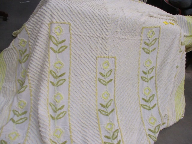 Chenille Bedspread - 4