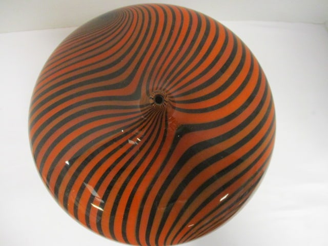 Vortex Series Design Art Glass Vase - 2