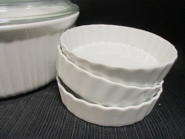 Corningware French White Casserole w/lid & 6 Brulee Bowls - 3
