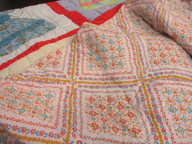 Sun Bonnet Sue Hand & Machine Stitched Reversible Quilt - 6