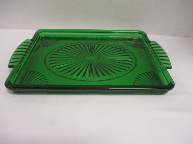 Avon Emerald Accent Green Glass Tray: 11 1/2 x 8