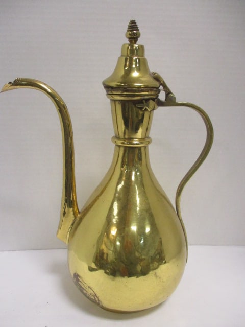 Vtg. Ewer/Water Pitcher w/Bulbous Body: 14"