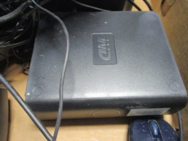 Dell Model 1901FP Computer System w/speakers,mouse,keyboard - 8