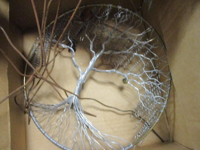 Decorative Metal Flowers (7) 18" & Tree of Life Wire Wreath - 3
