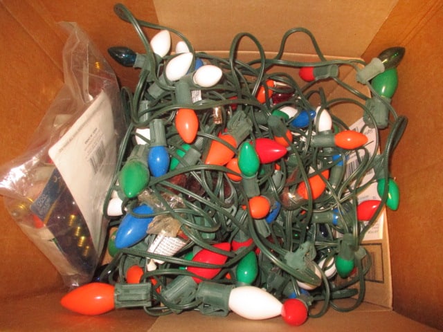 Multicolored C9 Christmas Lights w/Extra Bulb: .