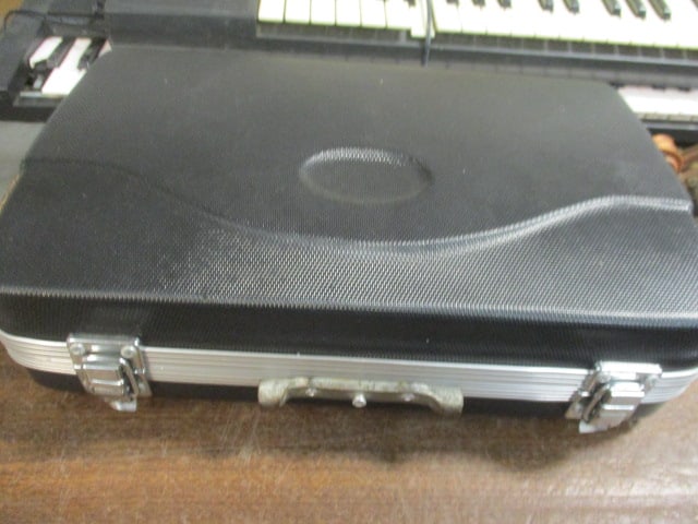 Palatino Student Clarinet in Hard Carrying Case - 5