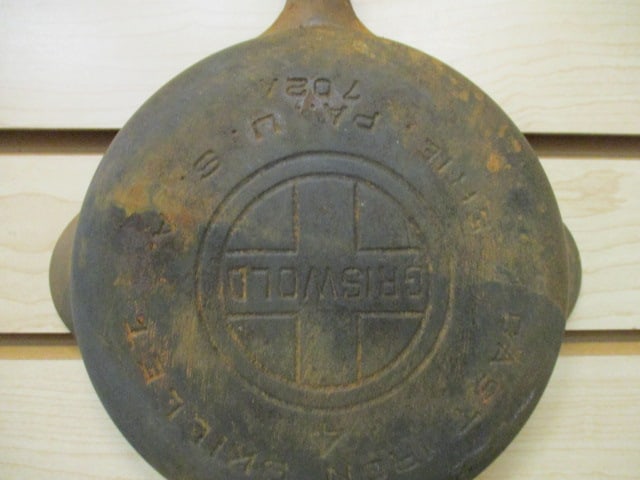 Vintage Griswold No. 4 Cast Iron Skillet - 2
