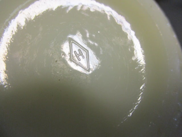 Uranium/Vaseline Glass Heisey Custard Cup, Jar w/lid & - 7