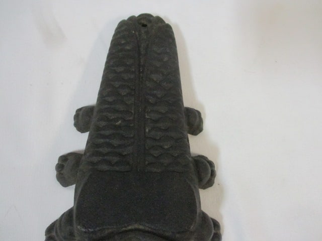Cast Iron Vtg. Beetle Boot Jack - 3