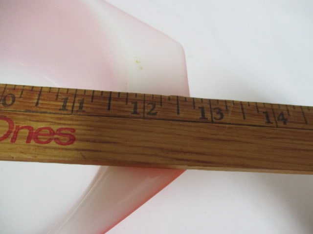 Pyrex 2 1/2 QT Red Oval Casserole - 7