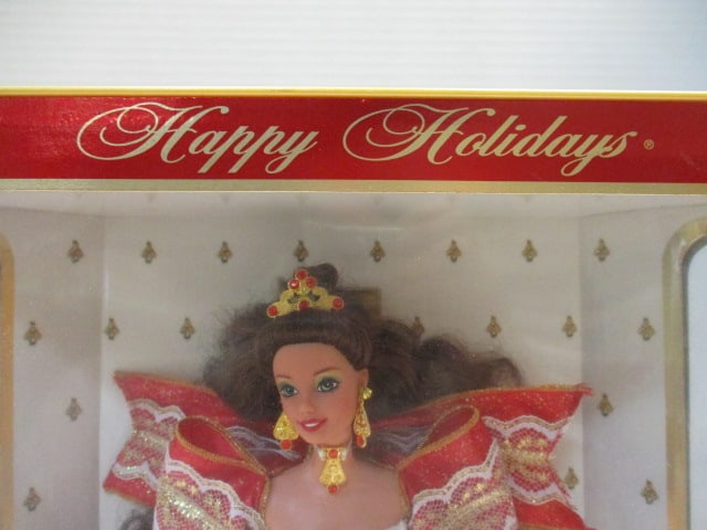 Happy Holidays 1997 Collictible Barbie Doll in Box - 2