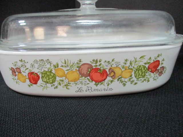 Corningware 'Spice of life (Lot of 4) Casseroles & 1 Sauce Pan - 2
