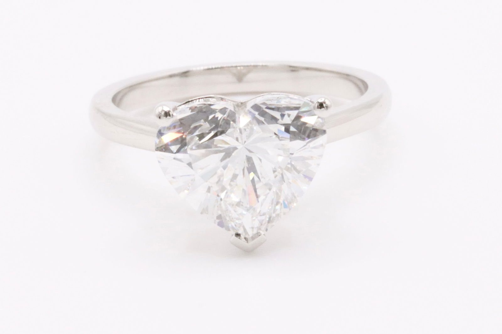 **ON SALE** Heart Cut 3.00 Carat Diamond Ring Set in Platinum - F Colour - VVS1 Clarity - IGI Cert (1 of 14)