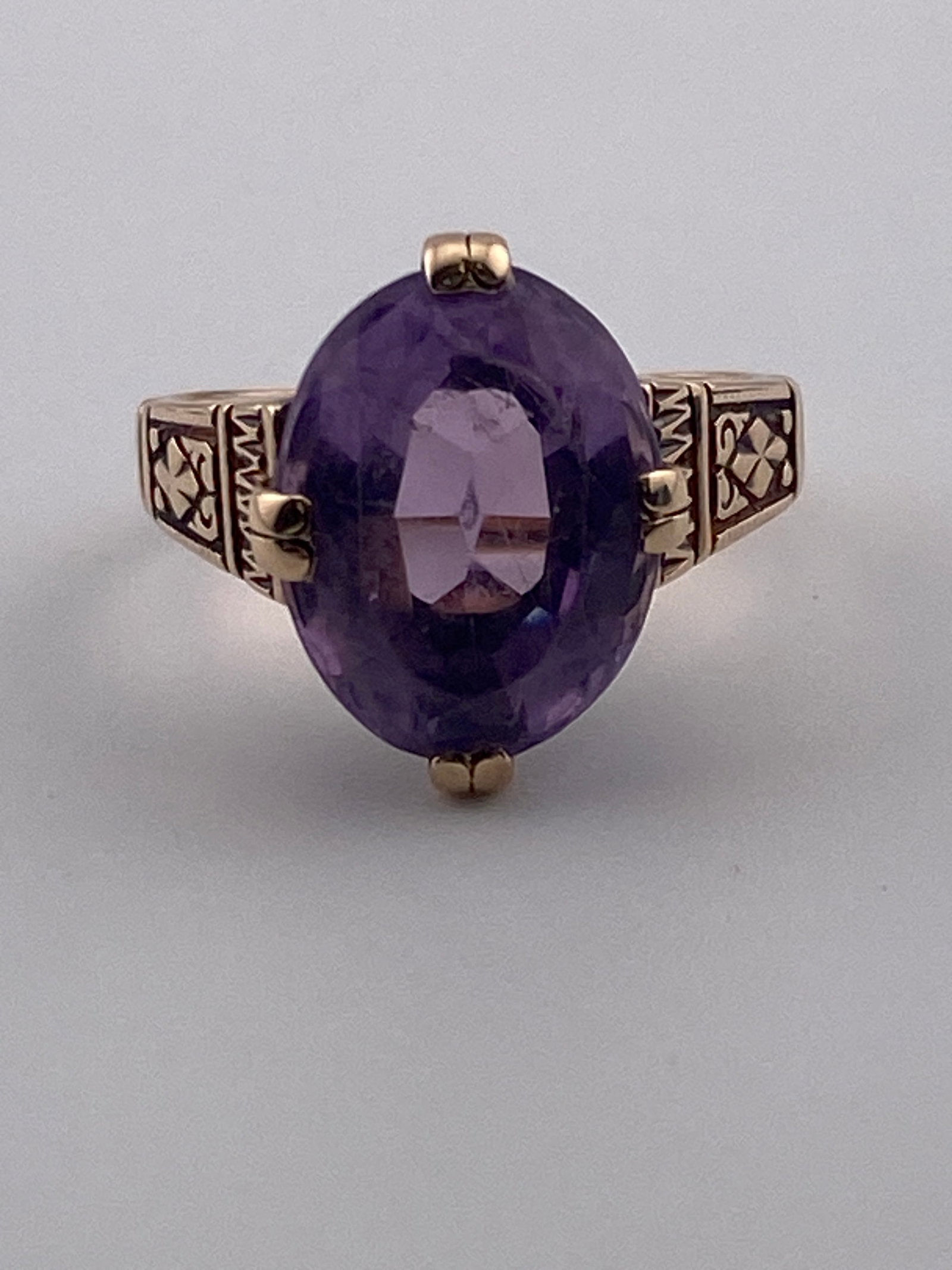 Victorian Era 14k Engraved Yellow Gold Amethyst Ring (1 of 9)
