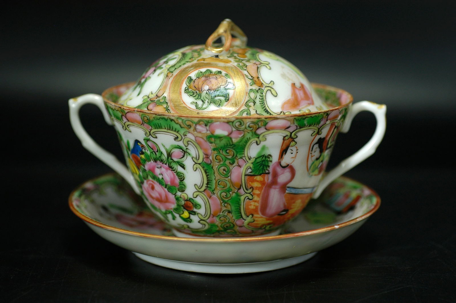 Late Qing to Republic Period Canton Enamel Medallion Figures Bird-and-Flower Covered Cup Set (3: H7cm (include cover) W9.5cm, the plate H2cmW11.8cm Late Qing to Republic Period Canton Famille-Rose Cartouche Figures and Floral Birds Covered Cup (Three-Piece Set). Export porcelain in double-handled