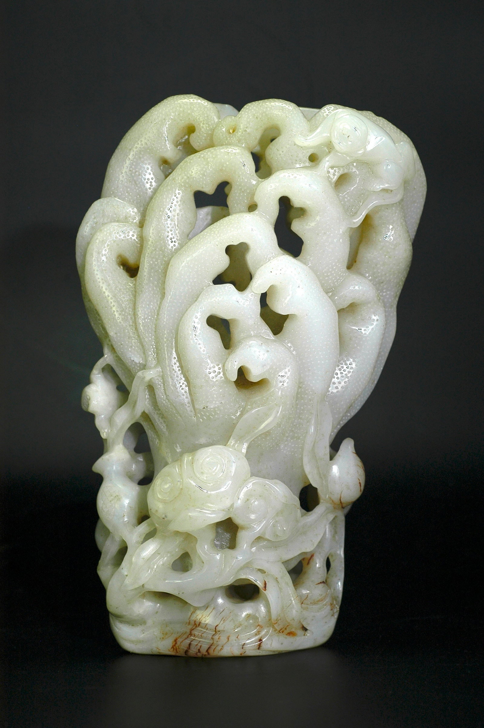 Qing Dynasty Hetian White Jade Carved Buddha's Hand: H 21.5cm, W 12.5cm Object Name: Mid-Qing Dynasty (Qianlong - Jiaqing) Xinjiang Hetian Blue-White Jade Openwork Carved Buddha's Hand and Monkey Vase with Red Patination (Three Abundances Auspicious The
