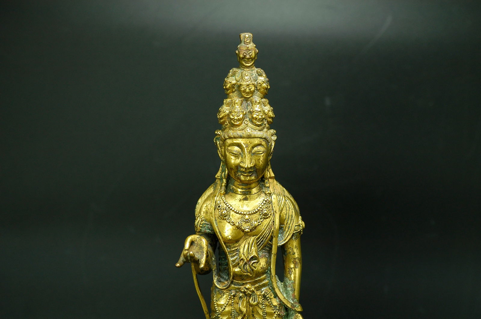 Qing Dynasty Gilt Bronze Eleven-Faced Guanyin Standing Figure: H37cm W13.7cm. Mid Qing Dynasty (Qianlong-Jiaqing) gilt-bronze standing Eleven-Headed Avalokiteshvara figure, Tibetan Buddhist sculpture. Authentic mid-Qing Dynasty Tibetan Buddhist image in near-comp