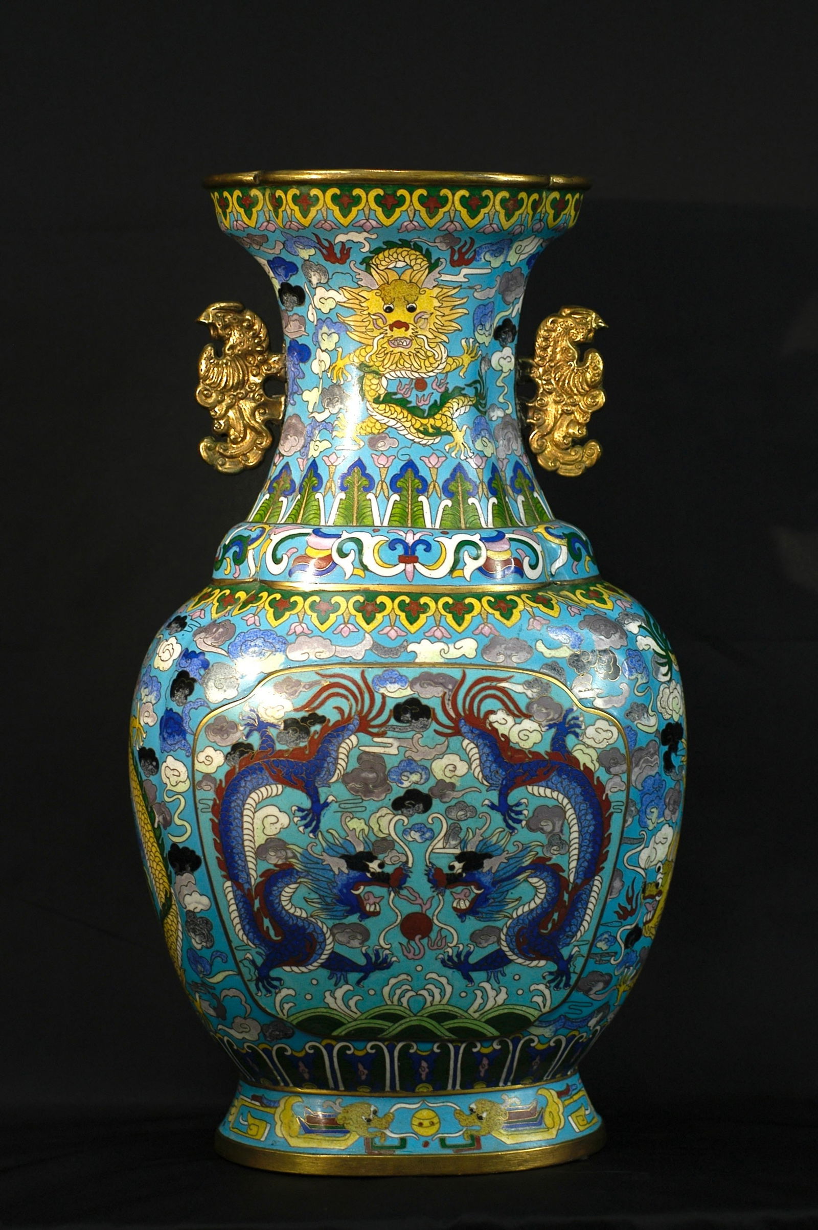Republic Period or Later Cloisonné Double Phoenix-Handle Dragon Dish-Mouth Vase: H:48cm W:25cm. Designation: Late Qing to early Republic period cloisonné appreciation vase, with begonia mouth and phoenix head handles, imperial style decorative vessel. Craftsmanship: Heavy bro