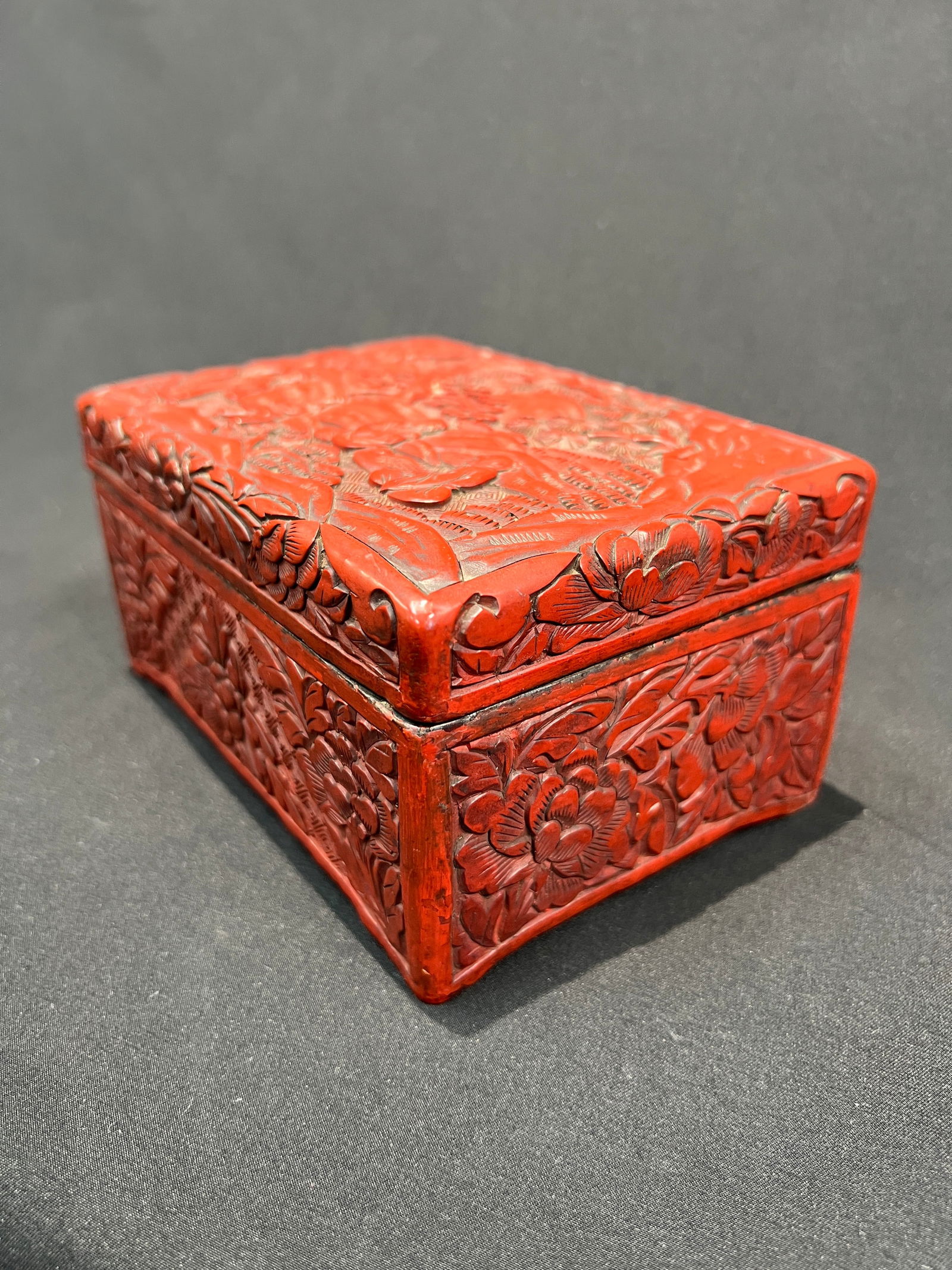 Republic Period Lacquerware Figures Rectangular Box - 2