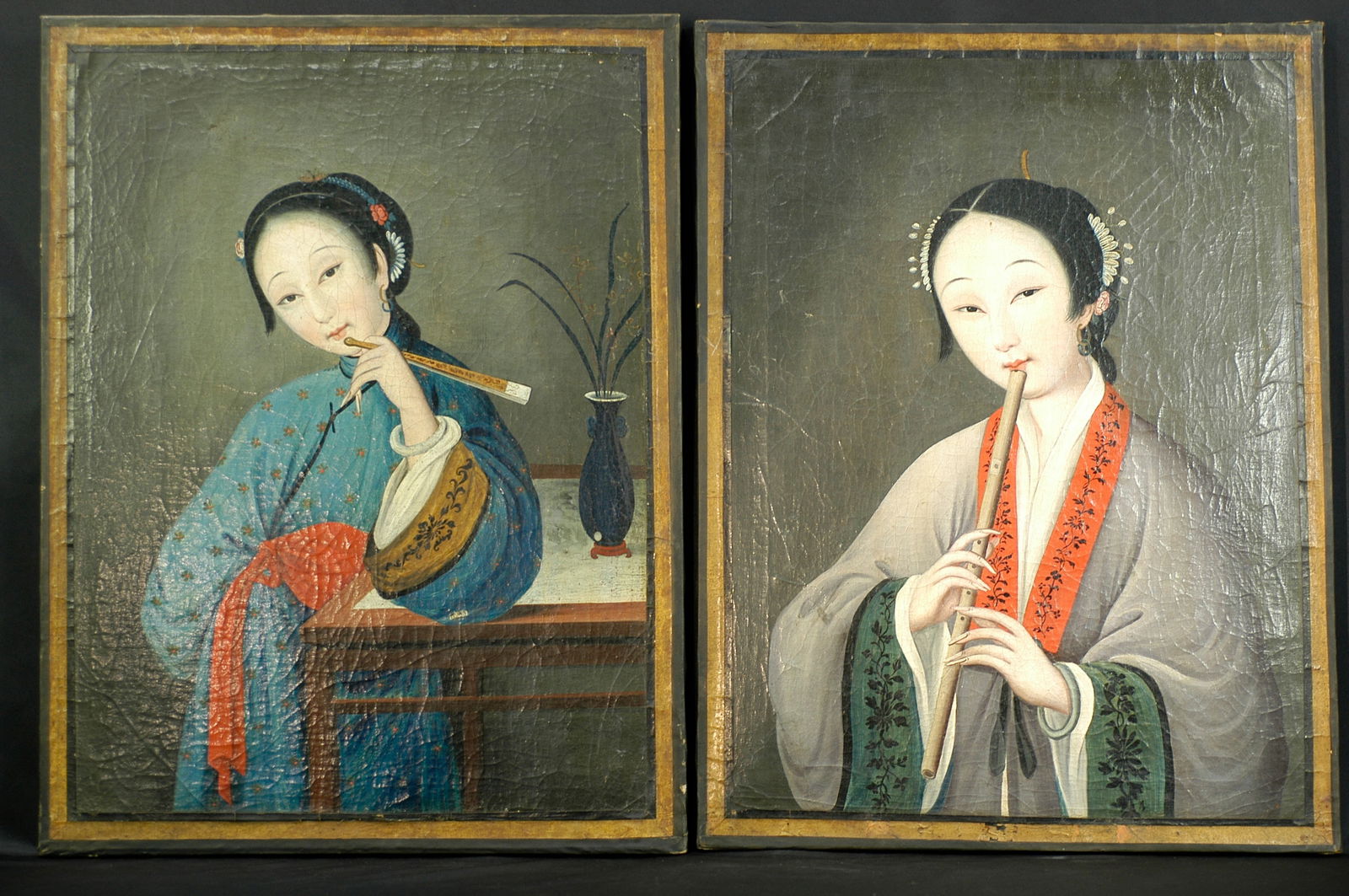 Late Qing Dynasty Guangzhou Thirteen Factories Export Ladies Oil Painting: H: 63.5cm W: 48.5cm. Pair of Canton Export Portrait Oil Paintings of Court Ladies. Period: Late Qing to Early Republican period (mid to late 19th century). Artistic Features: Depicts flute-playing and