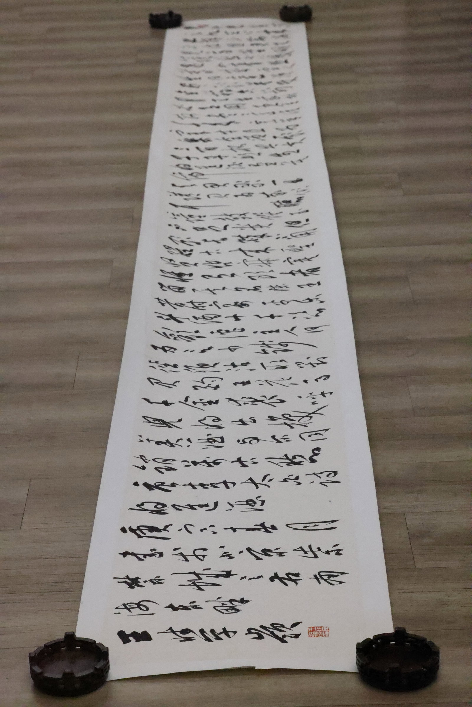 A Cursive Script Handscroll of Li Bai's Bring in the Wine, After Wang Xueling: Attribution: A modern cursive-script (caoshu) calligraphy handscroll transcribing Bring in the Wine, executed in the style of Wang Xueling.Characteristics: Executed on paper in large cursive script (d