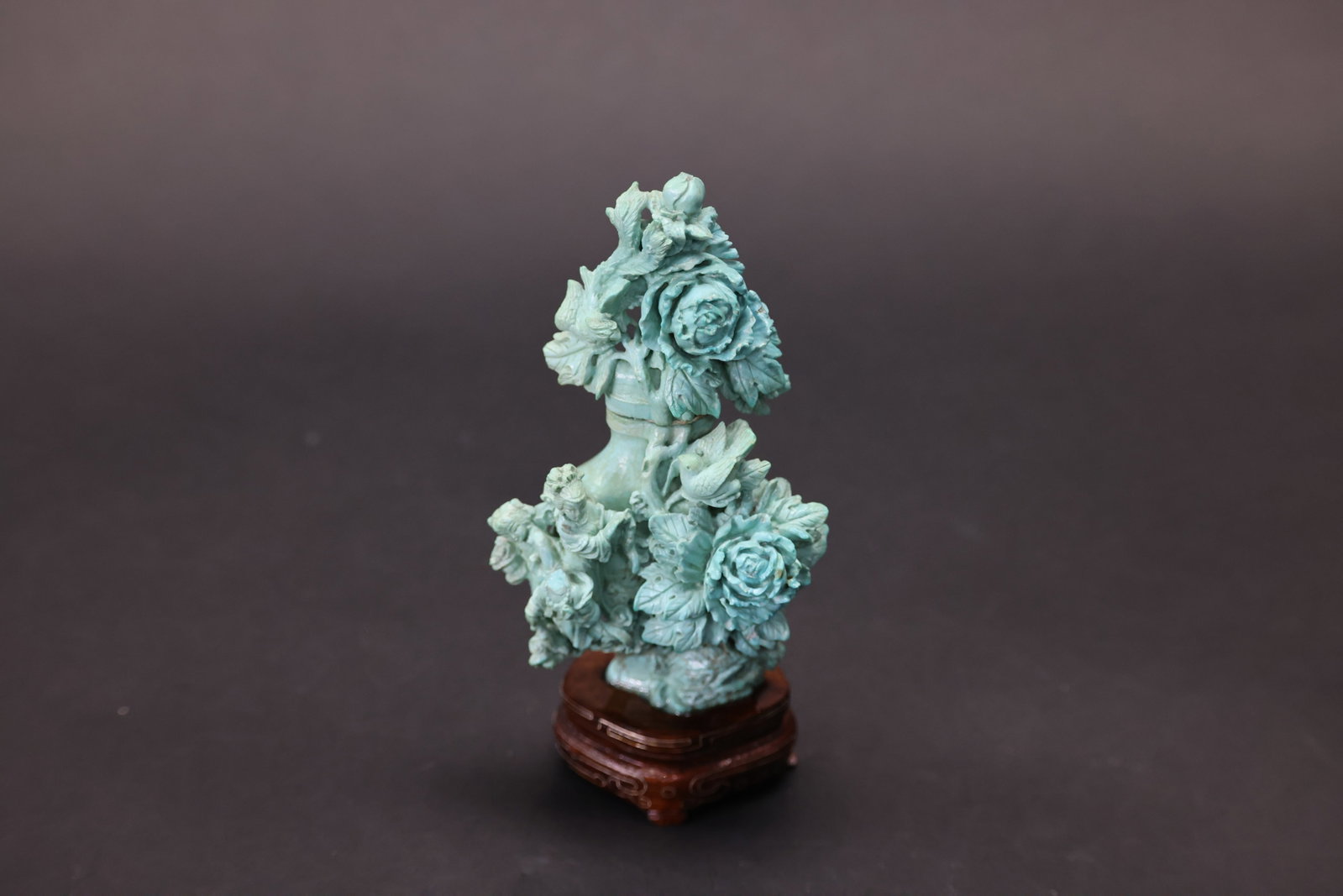 Qing–Republic Period Turquoise-Glazed Covered Vase with Figures, Flowers and Birds (1 of 8)