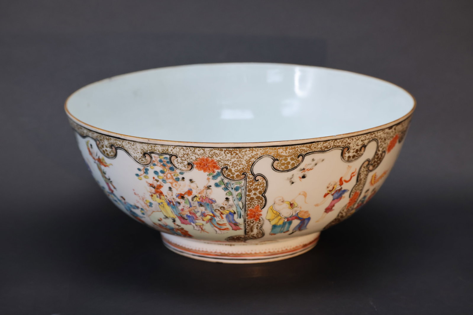 18th-Century Famille Rose Gilt-Decorated Large Figural Bowl (1 of 9)