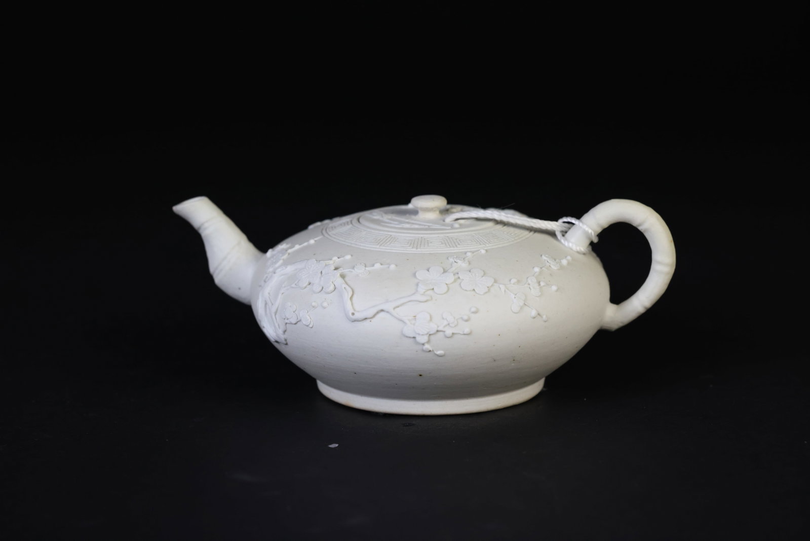 Republican China Plain-Bodied Bamboo-Form Teapot with Plum Blossom Decoration, Leaf-Shaped Handle (1 of 6)