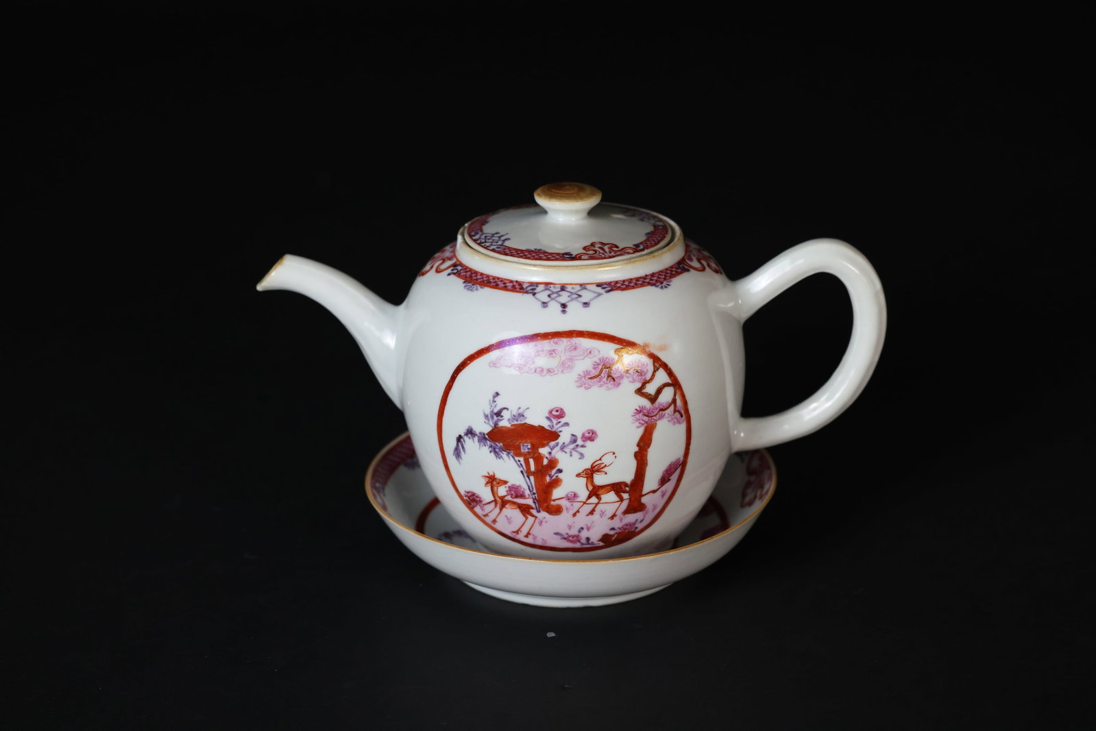 Mid-Qing Famille Rose Gilt Pine-and-Deer Motif Teapot with Tray (1 of 10)