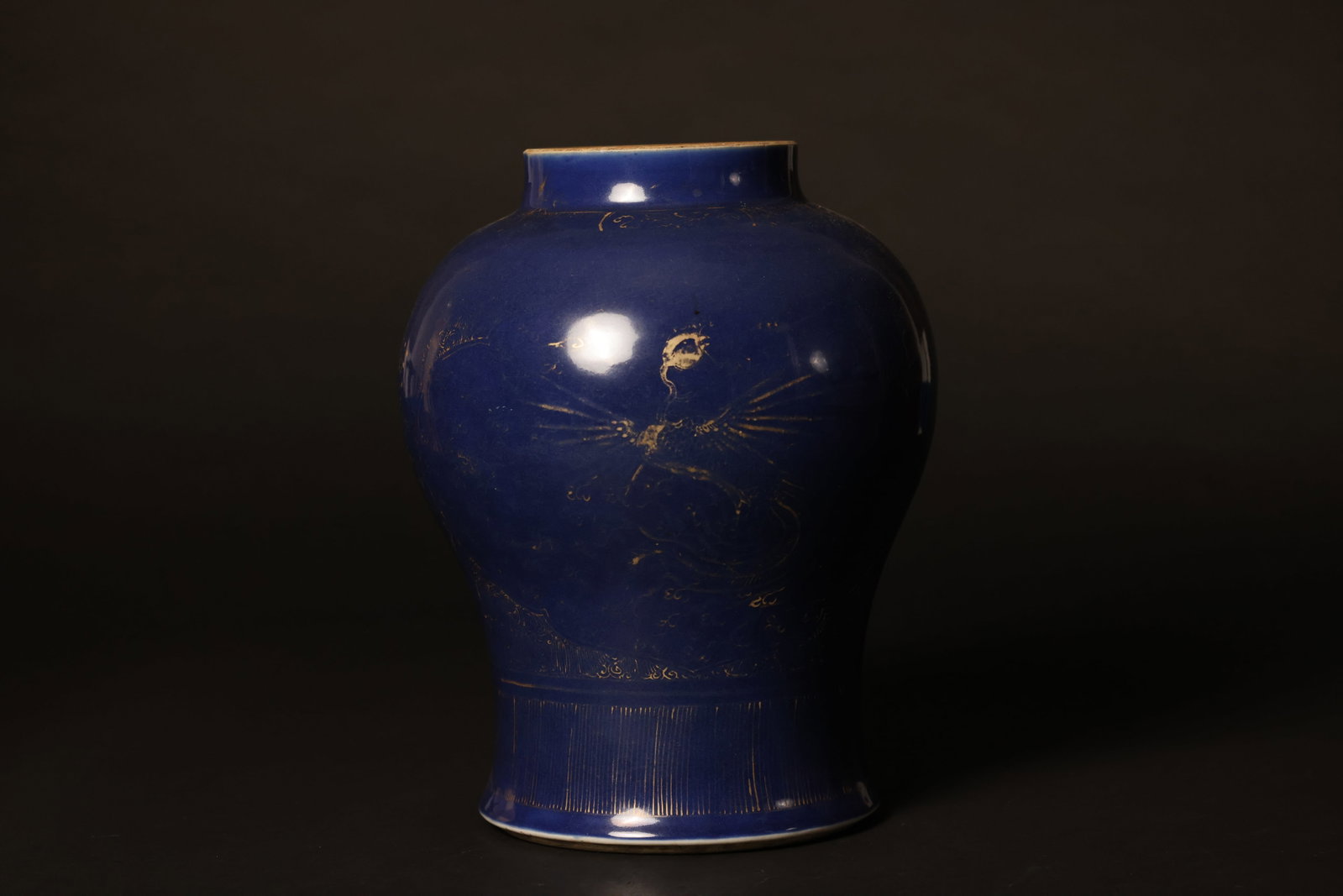 Mid-Late Qing blue-glazed gilt dragon and phoenix "general" jar (1 of 5)