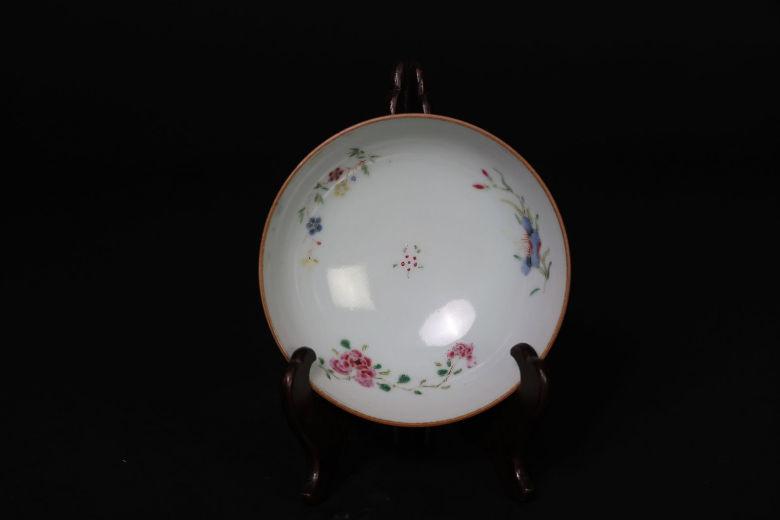Famille Rose Bowl Depicting "San Niang Teaching Her Child" with Jiang (Dark-Brown) Glazed Rim (1 of 5)