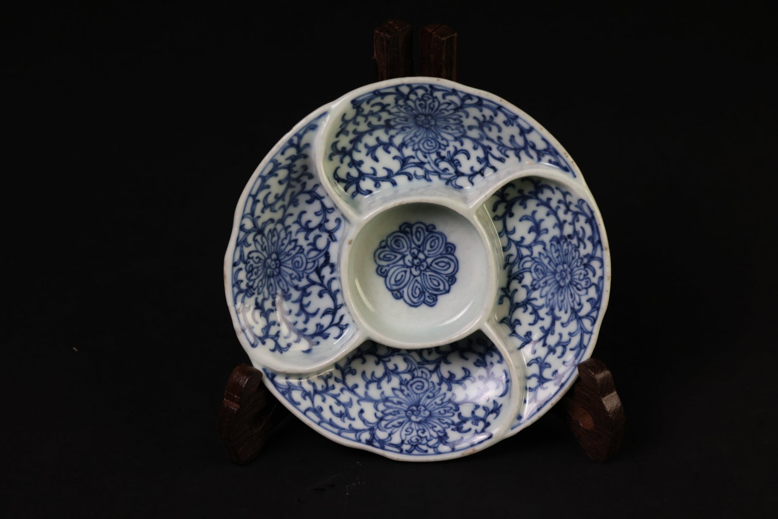 Blue-and-White Lotus-Scroll Sauce Dish, 'Da Qing Jiaqing Nian Zhi' Mark: H 2.9cm. W 14.8cm