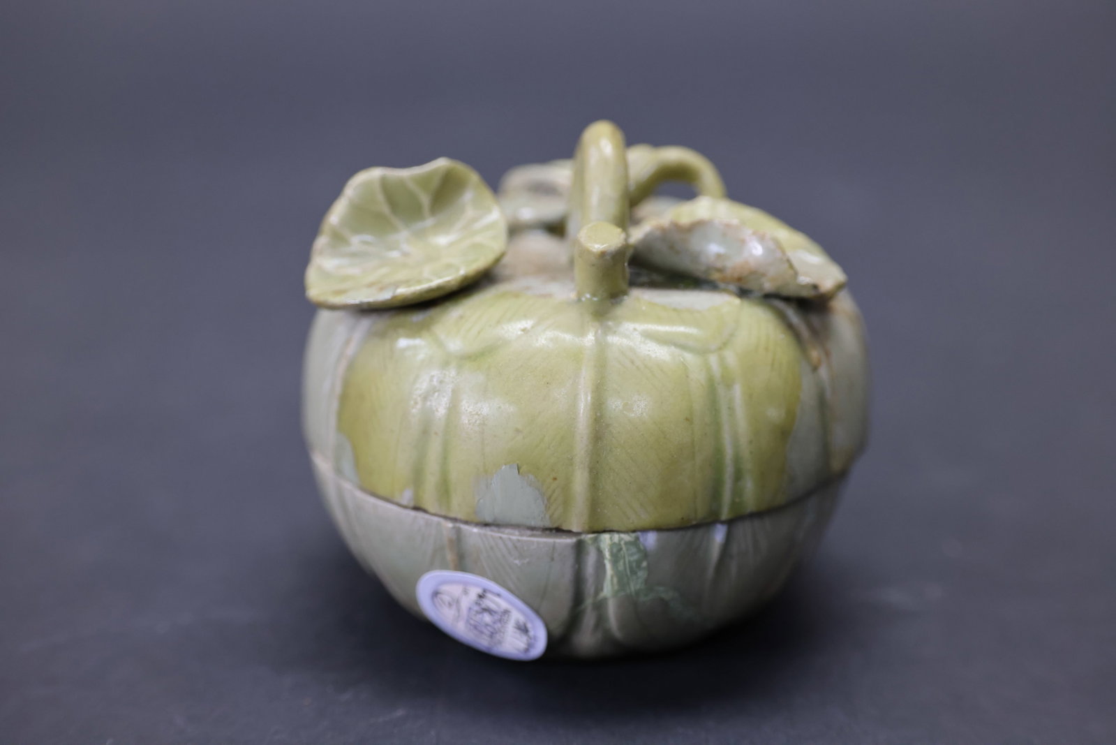 Song–Yuan Dynasty Yue Ware Small Covered Box with Lotus-Leaf Finial: H 7cm W 7.8cm