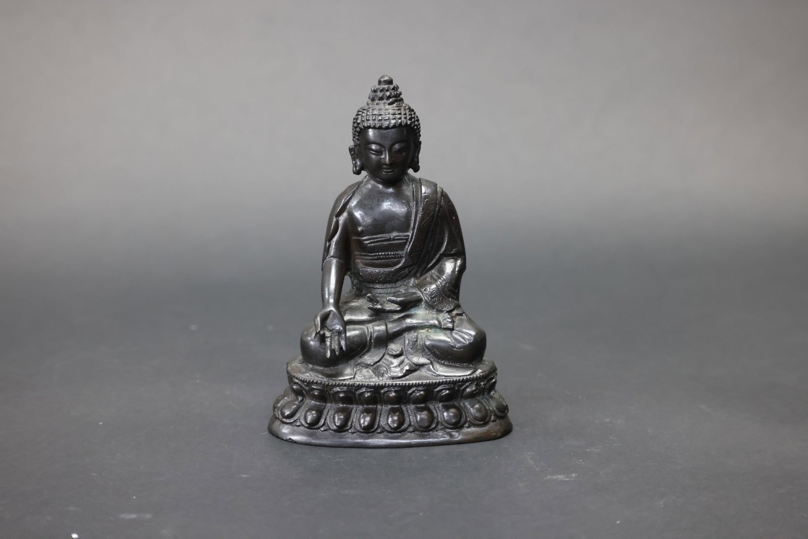 Qing Dynasty Bronze Seated Medicine Buddha (1 of 8)