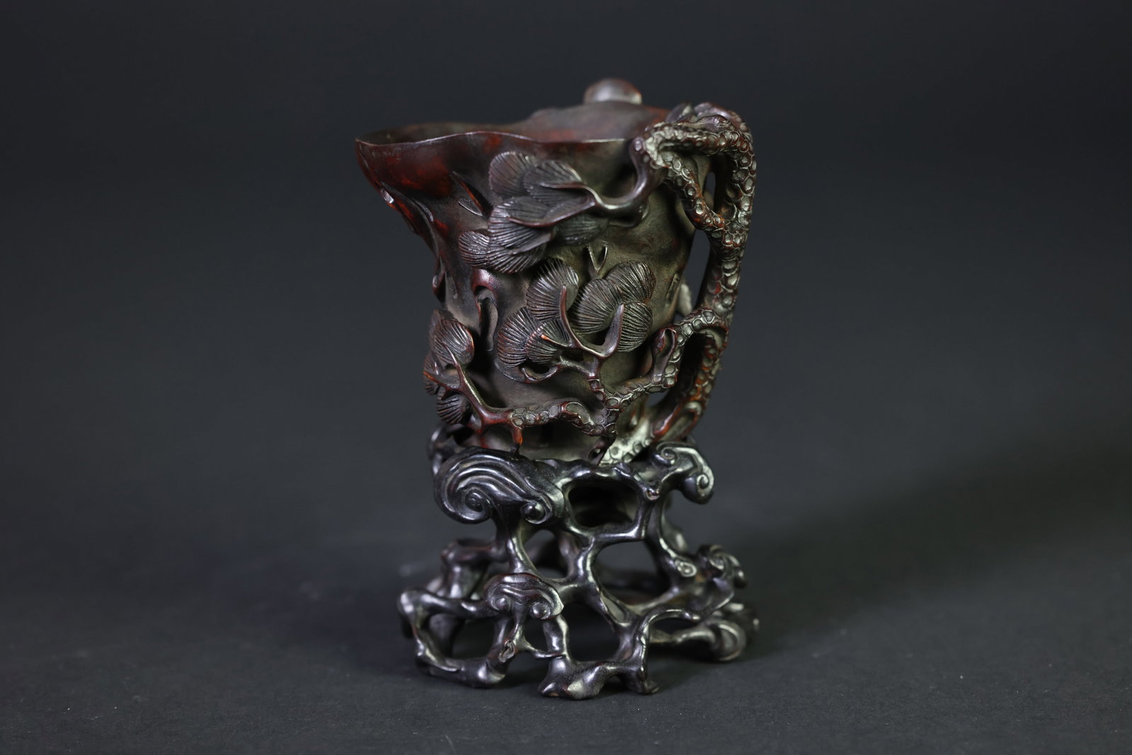 Chuanghui Period Zitan Carved Pine "Bag" Flower Vase on Zitan Wood Base: H 14.6cm W 10.5cm