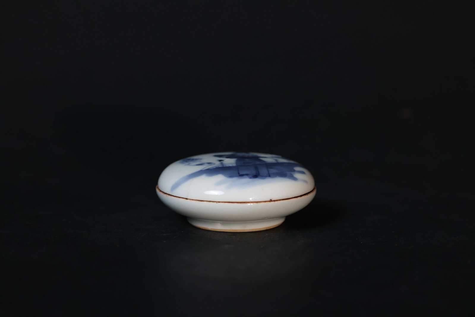 Mid-Qing blue-and-white porcelain seal paste box with figural decoration: Ink and color on paper; the painting depicts a pastoral scene of a young herdsman sleeping soundly on the back of an ox, with two oxen rendered in a freehand style. The upper section features a seal s
