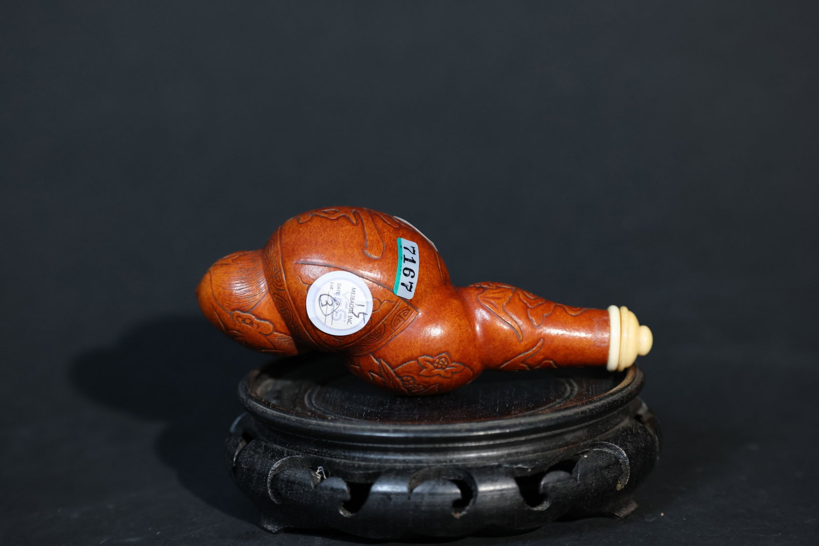 Late Qing Pressed-Flower Gourd-Form Snuff Bottle with Fu Lu Shou Motifs: Overall well-preserved with a natural, aged patina to the gourd surface; minor surface wear consistent with age; no cracks or losses; original cap intact and in good condition. H 5cm W 13.5cm