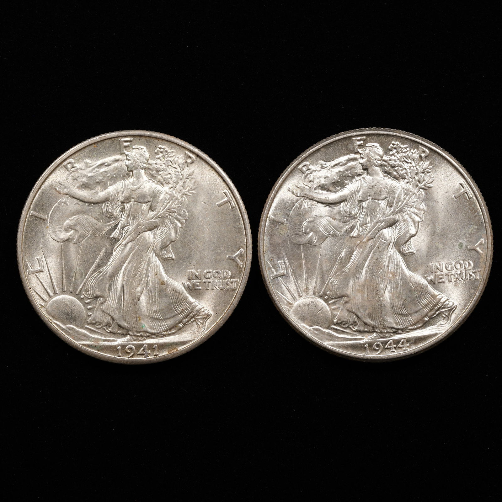 (1) 1941-D, (1) 1944 Walking Liberty Silver Half Dollars 50c (1 of 2)