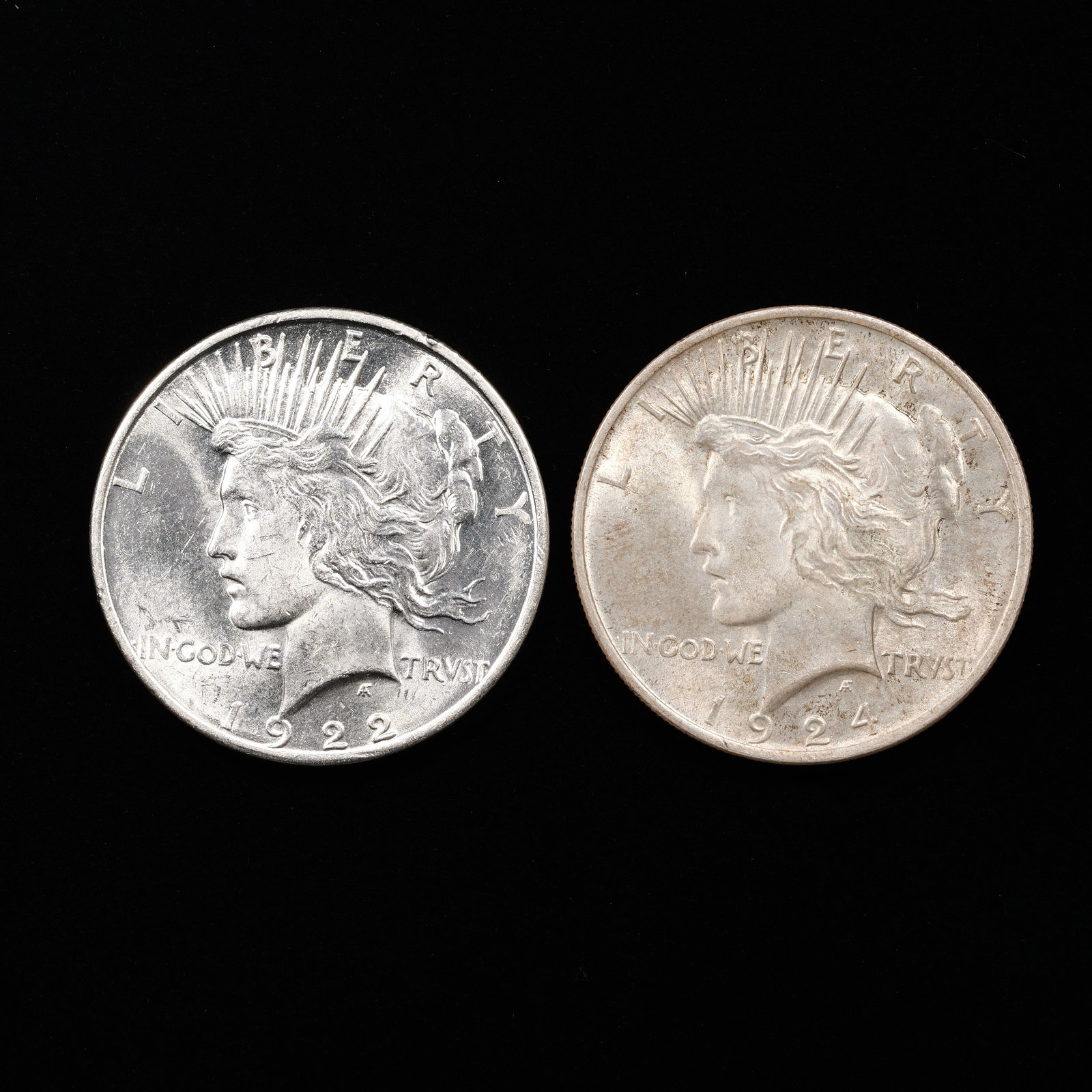 1922-D, 1924 Peace Silver Dollars $1 (2 coins) (1 of 2)