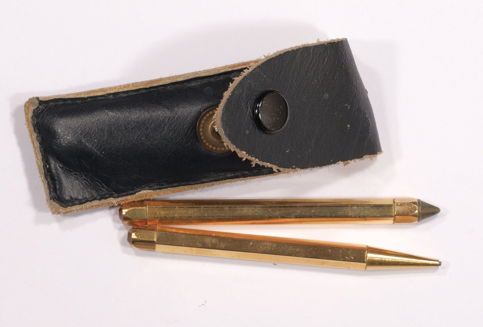 Vintage Gold Appearance Mini Pen and Pencil Set in Leather Case: Cool set