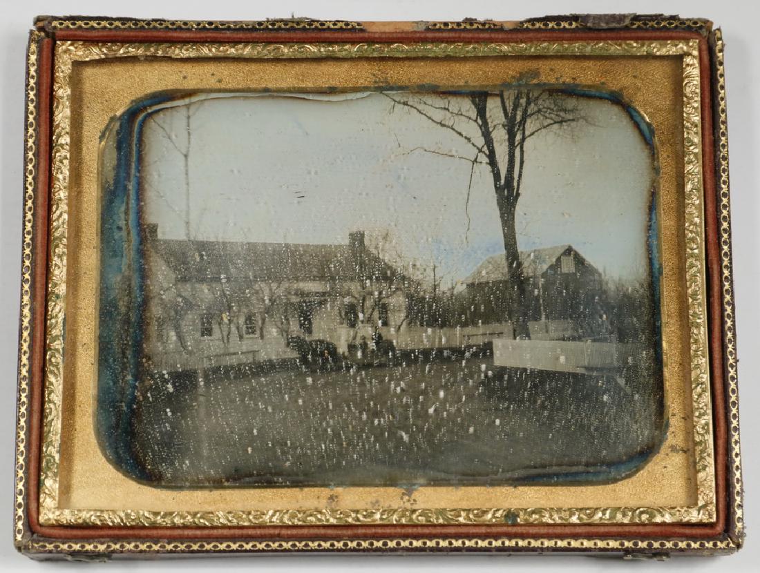 RARE HALF-PLATE DAGUERREOTYPE PHOTO (1 of 1)