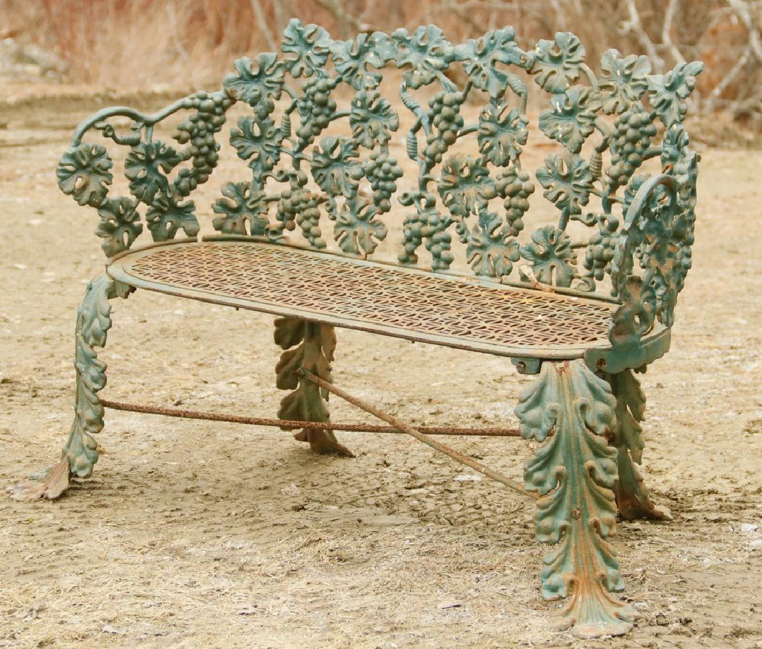 VICTORIAN CAST IRON GARDEN SETTEE (1 of 2)