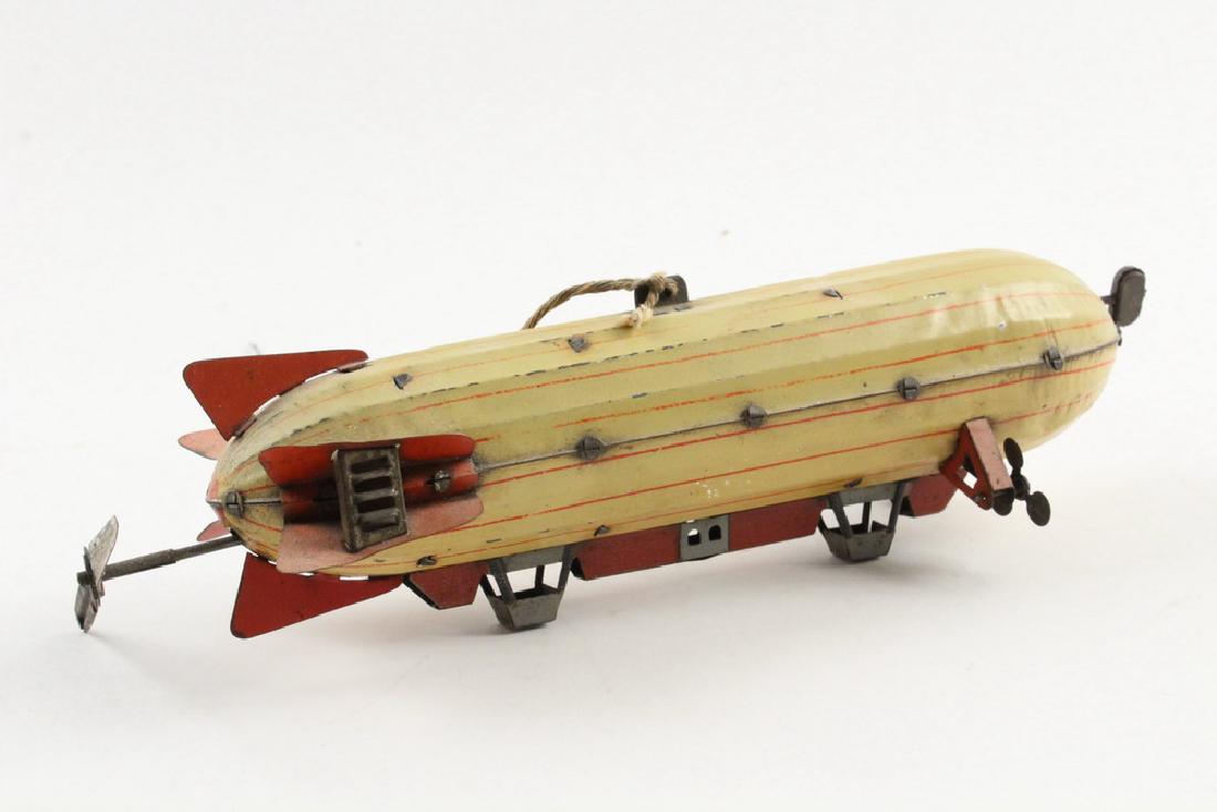 GERMAN TIN LITHO TOY ZEPPELIN (1 of 4)