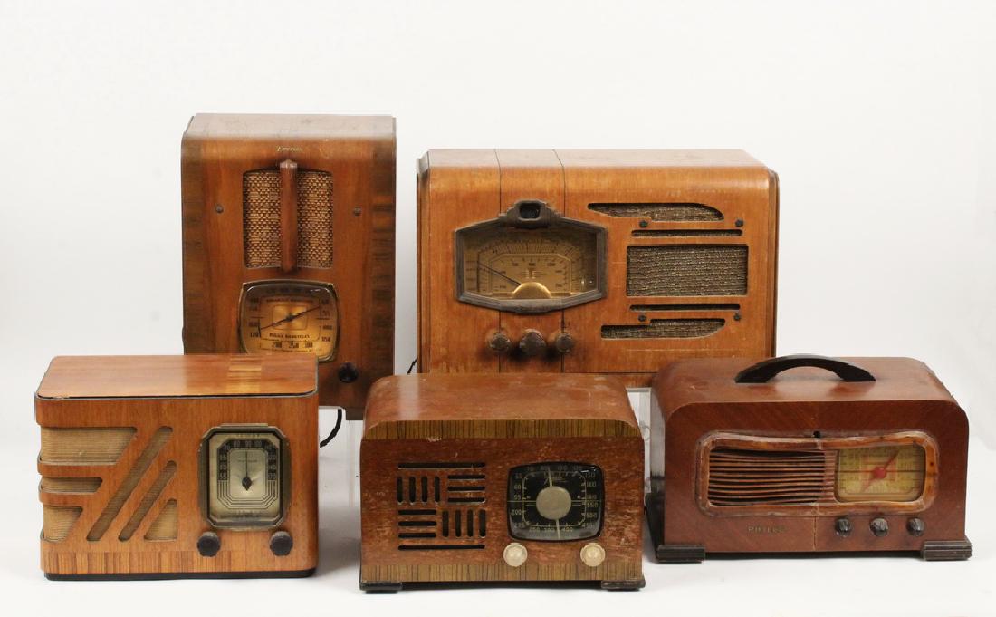 (5) VINTAGE TABLE TOP TUBE RADIOS (1 of 2)