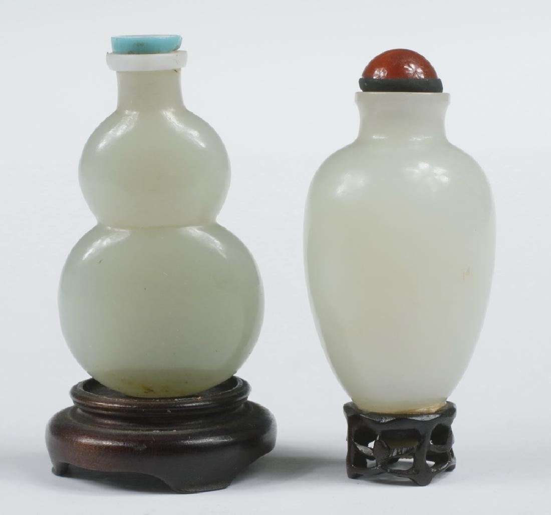 (2) CHINESE JADE SNUFF BOTTLES (1 of 2)