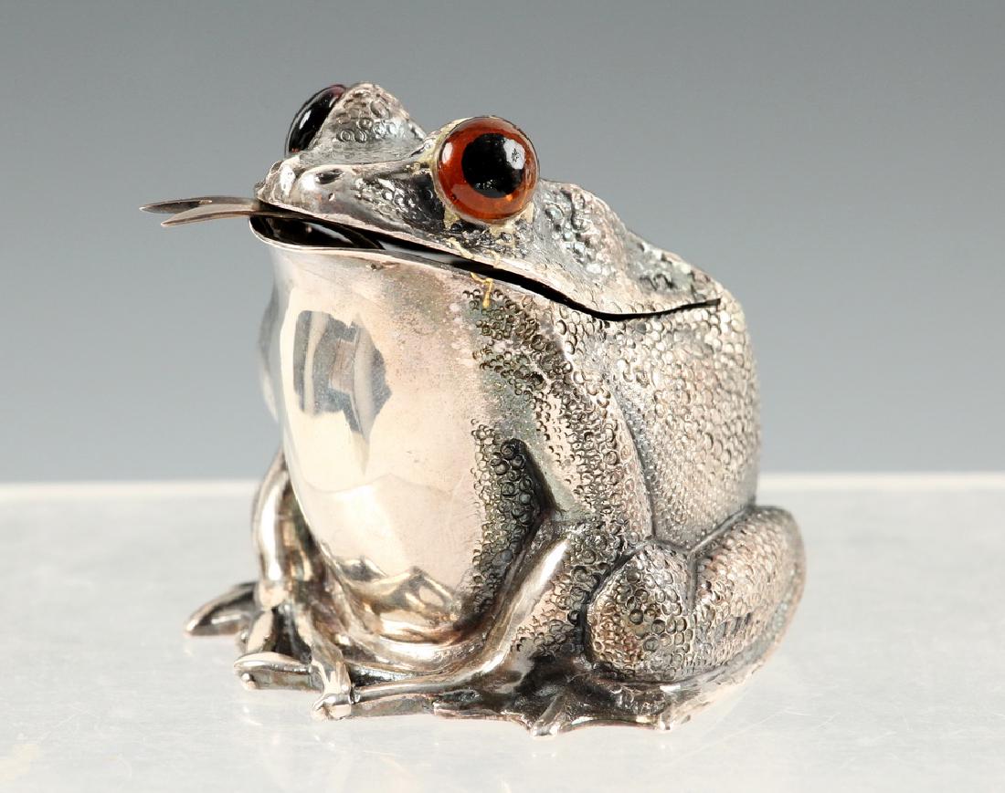ENGLISH STERLING TOAD FORM MUSTARD POT (1 of 6)