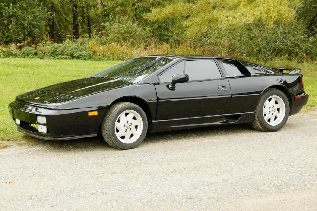 1990 LOTUS AUTOMOBILE