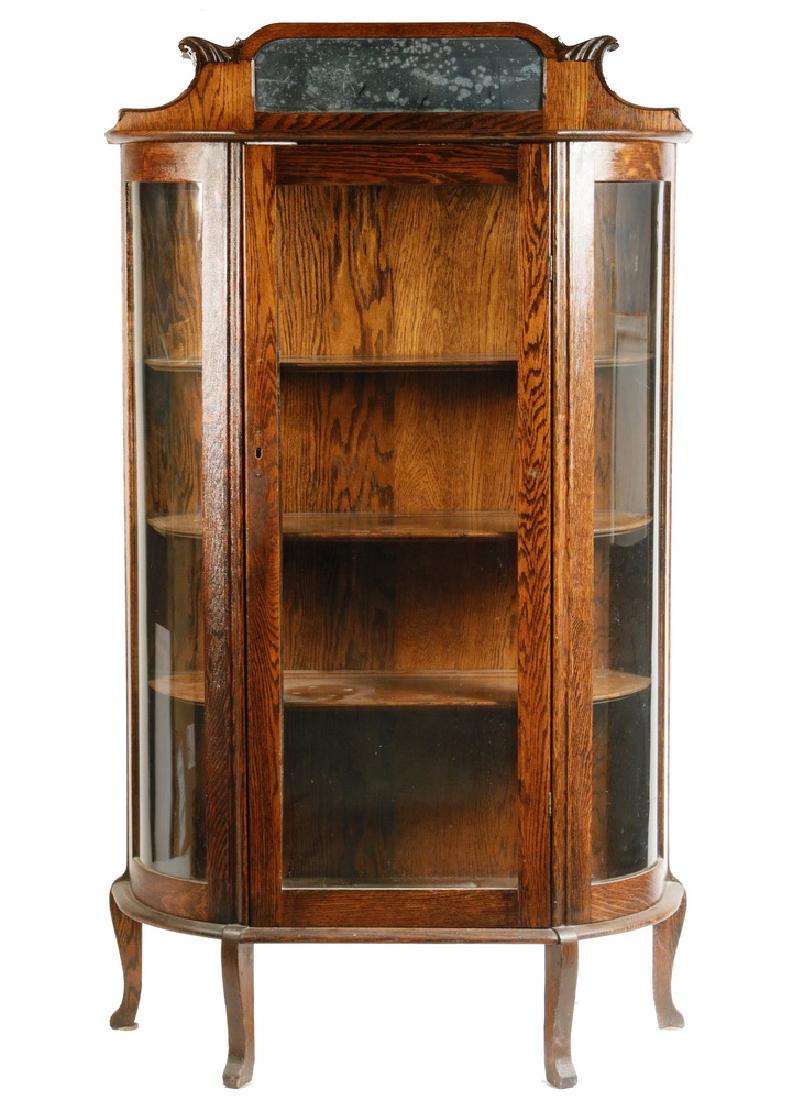 CA. 1905 AMERICAN OAK CHINA CABINET (1 of 1)
